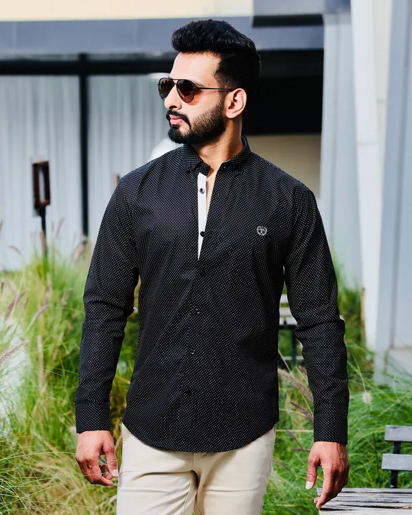 Black_Cotton_Slim_Fit_Shirt_For_Men