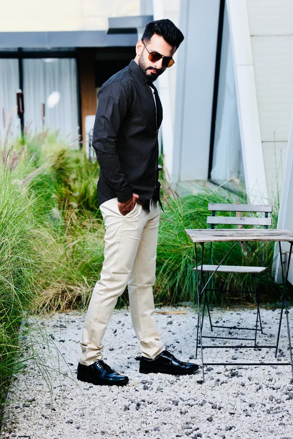 Black_Cotton_Slim_Fit_Shirt_For_Men
