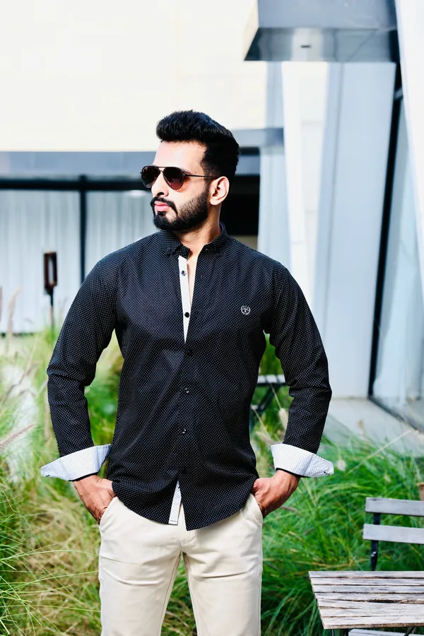 Black_Cotton_Slim_Fit_Shirt_For_Men