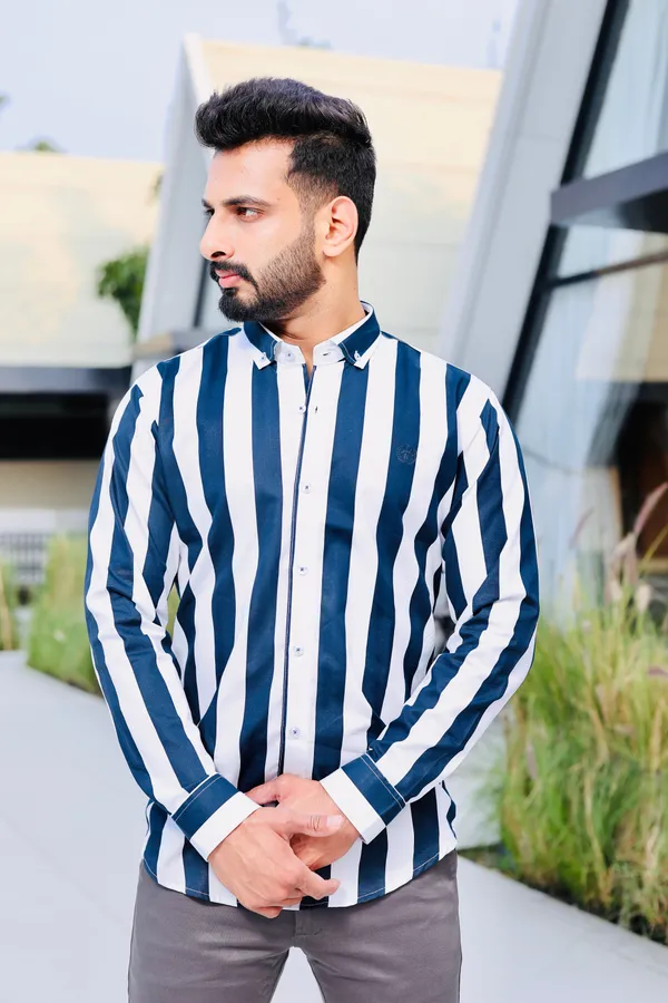 White_&_Navy_Cotton_Slim_Fit_Shirt_For_Men
