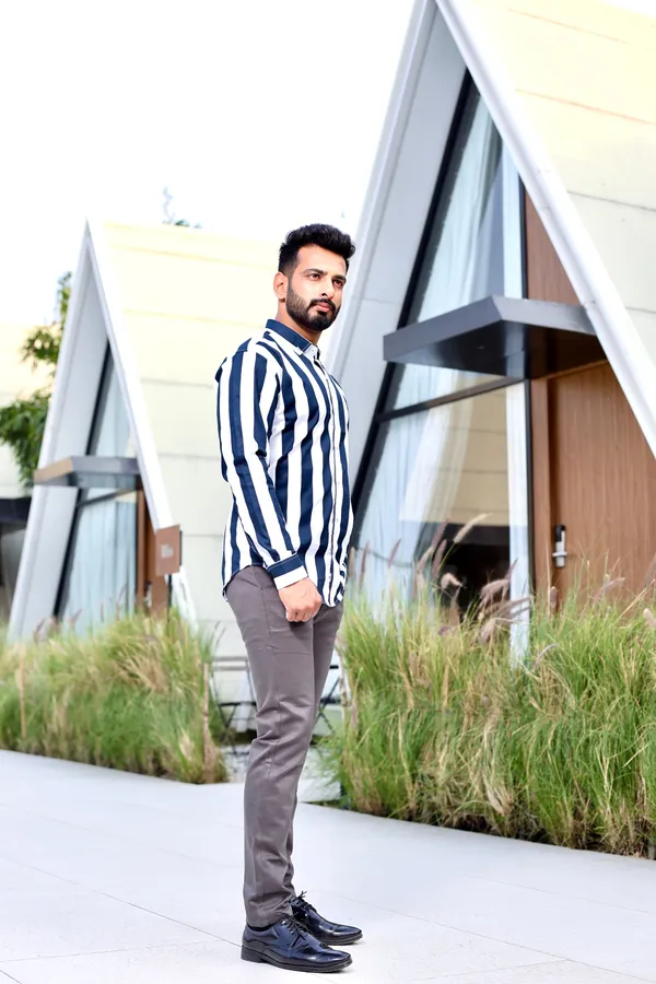 White_&_Navy_Cotton_Slim_Fit_Shirt_For_Men