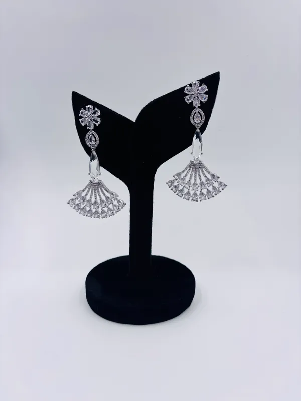 White_Metal_Premium_&_Elegant_Long_Earrings_For_Women