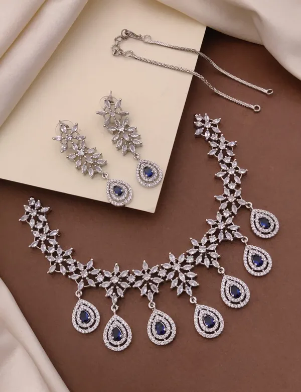 Blue_Metal_Premium_&_Elegant_Ad_Necklace_For_Women