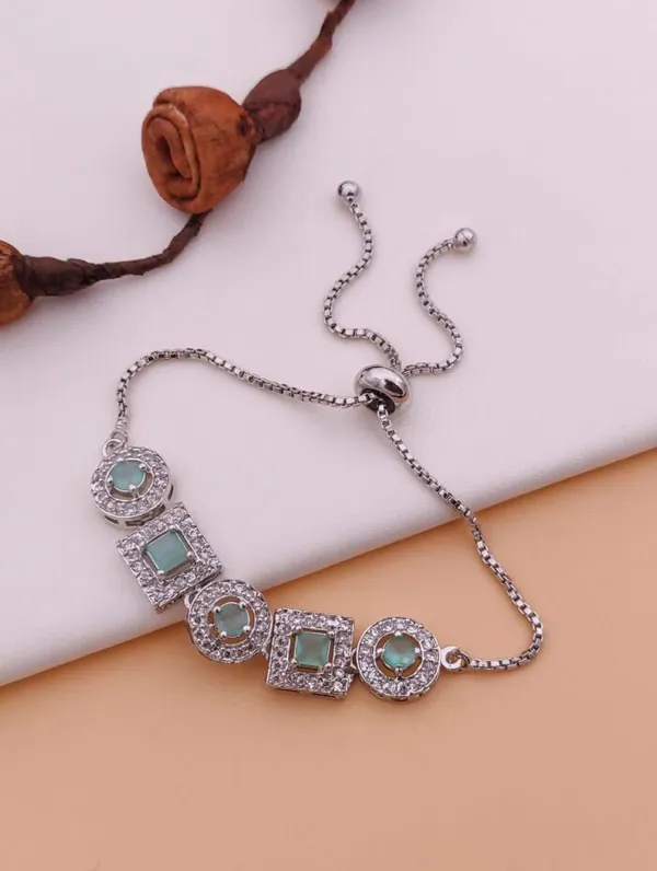 Pista_Metal_Premium_&_Elegant_Bracelet_For_Women