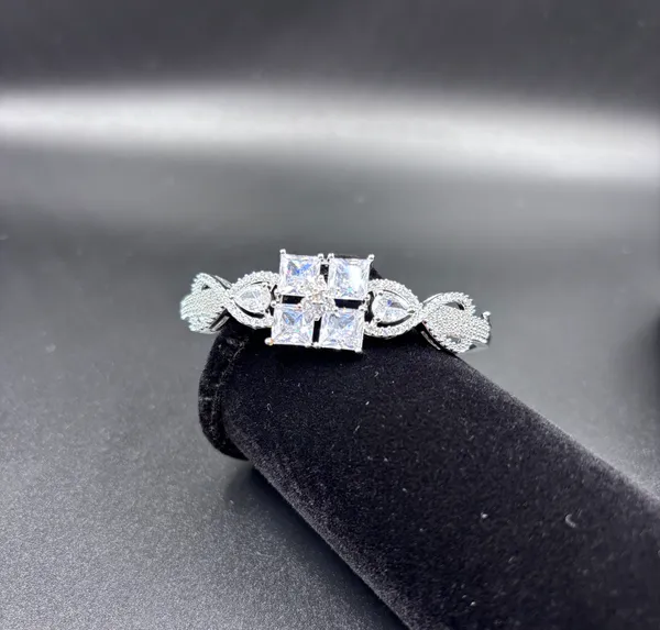 White_Metal_Premium_&_Elegant_Kada_For_Women