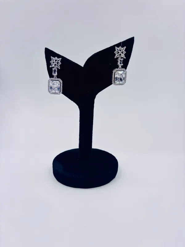 White_Metal_Premium_&_Elegant_Long_Earrings_For_Women
