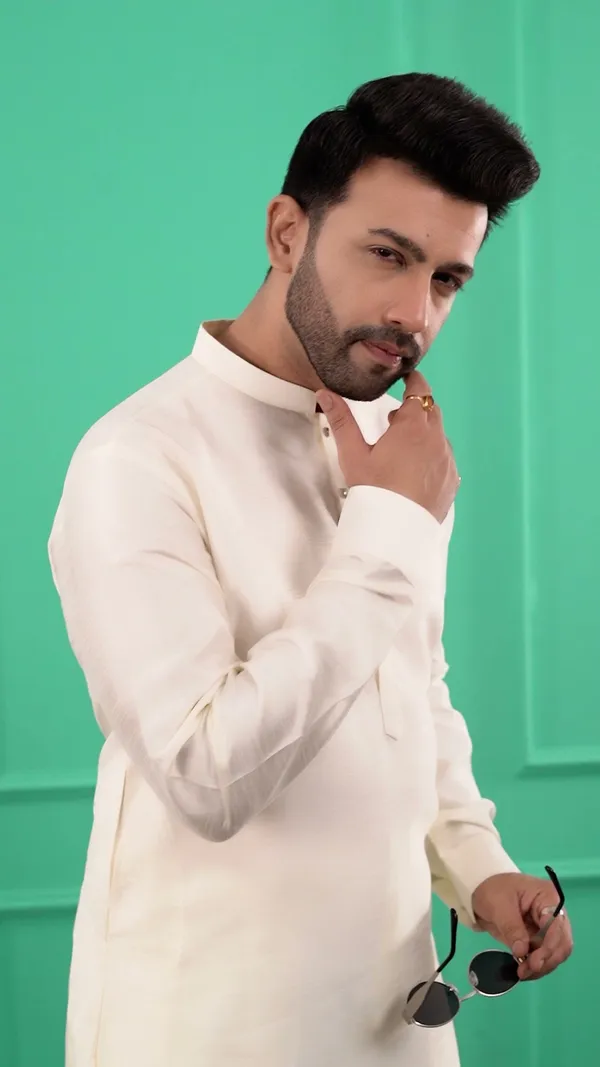 Men_Cream_Solid_Dupion_Silk_Straight_Kurta_with_Pajamas