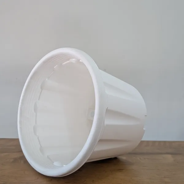 Pro_Nursery_Pot_UV_Resistant__In_White_10_In_(Pack_of_10)