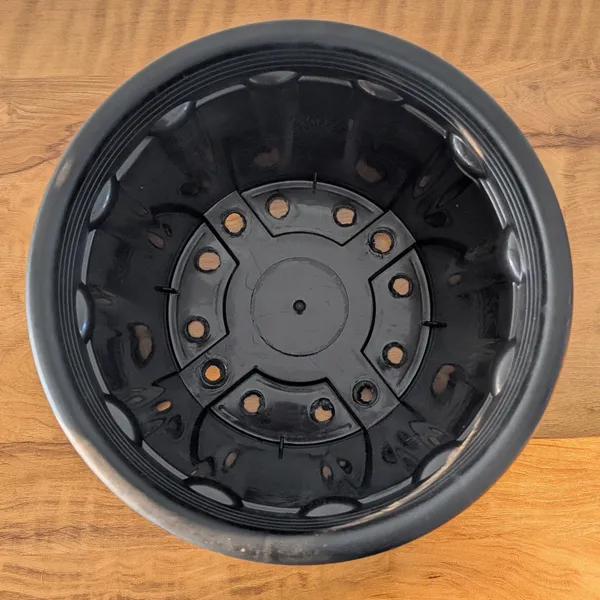 Pro_Nursery_Pot_UV_Resistant__10_In_Black_(pack_of_10)