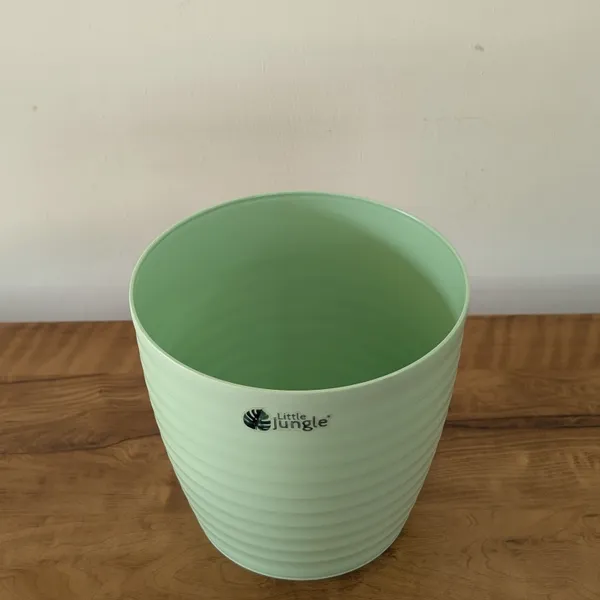Decor_8_Green_Pots_(Pack_Of_4)_(Plant_Not_Included)