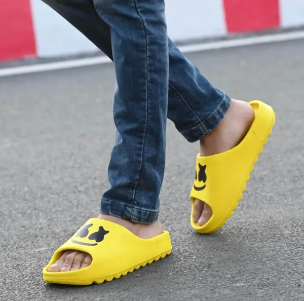 RX3_Yellow_Men's_Casual_Home_Slippers