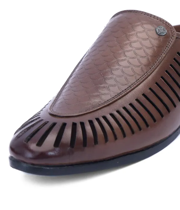 AX12_Brown_Men's_Premium_Leather_Ethnic_Juttis