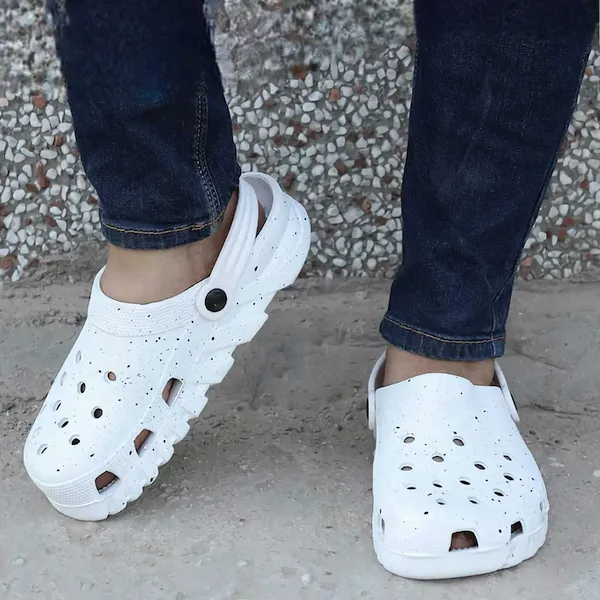 RX8_White_Men's_Casual_Home_Clogs
