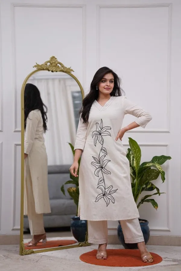 Ivory_Bloom_Kurta_Set