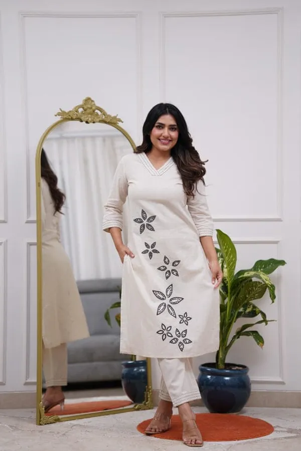 Ivory_Bloom_Kurta_Set