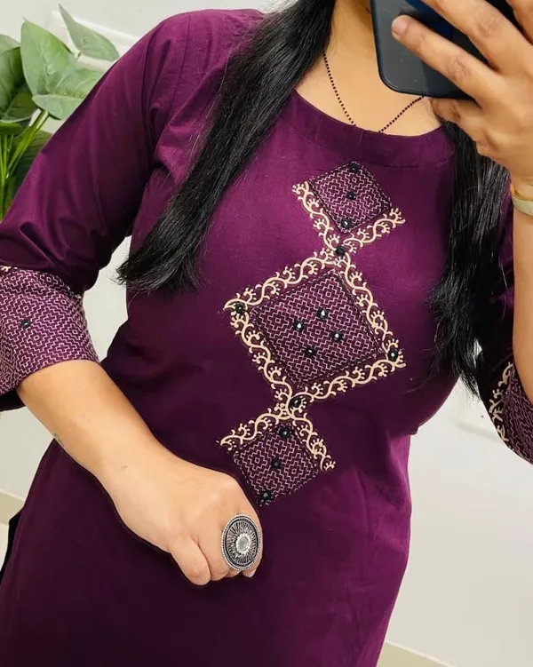 Heritage_Motif_Kurta_Set_–_Plum
