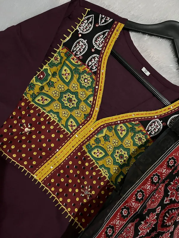 Meher_Mandala_Set_–_Wine