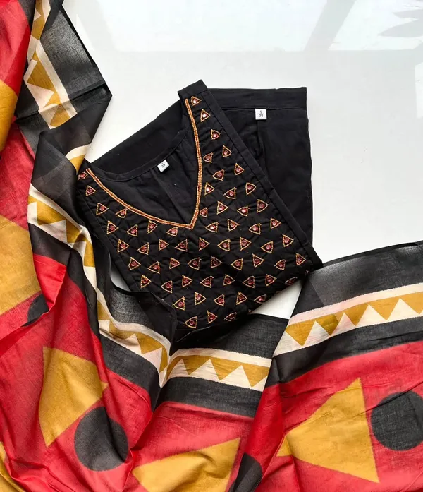 Midnight_Motif_Kurta_Set_with_Dupatta