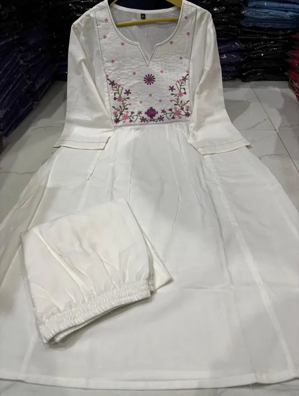 Ivory_Blossom_Kurta_Set