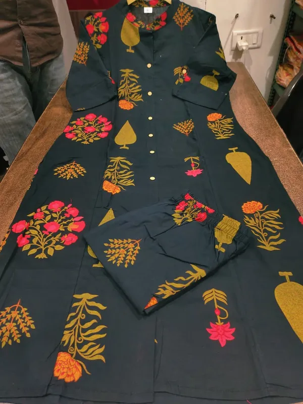 Midnight_Garden_Kurta_Set