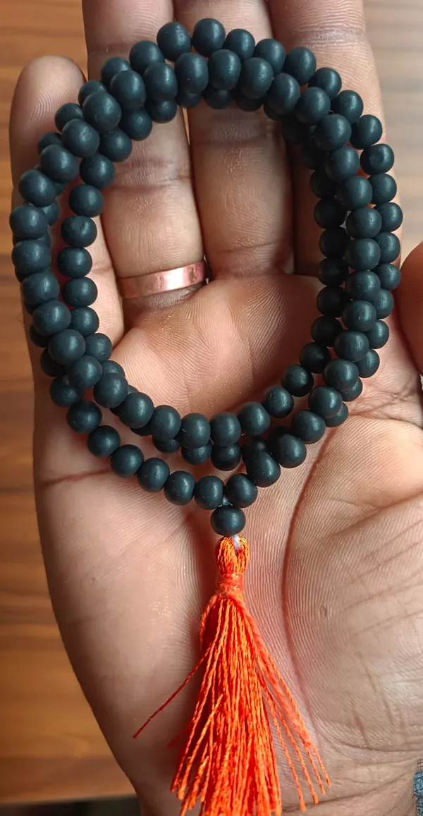 Karungali_Japa_Mala_(6MM,_108+1)_For_Meditation_&_Aura_Cleansing