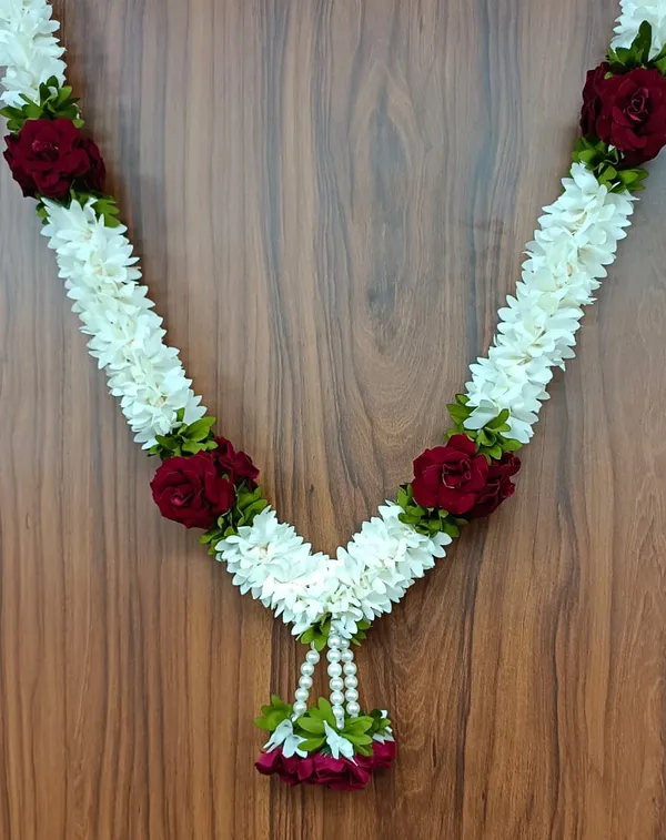 Maroon_Floral_Washable_Garland_For_Devotional_Offerings_&_Pooja