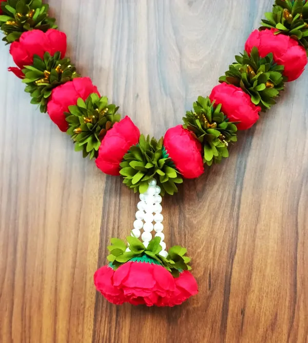 Red_Peony_Garland_For_Strength,_Positive_Aura_&_Ritual_Decoration