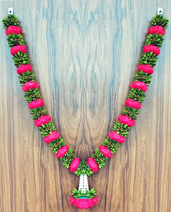 Red_Peony_Garland_For_Strength,_Positive_Aura_&_Ritual_Decoration
