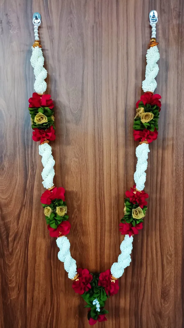 Pearl_&_Multicolor_Premium_Garland_For_Divine_Blessings_&_Rituals