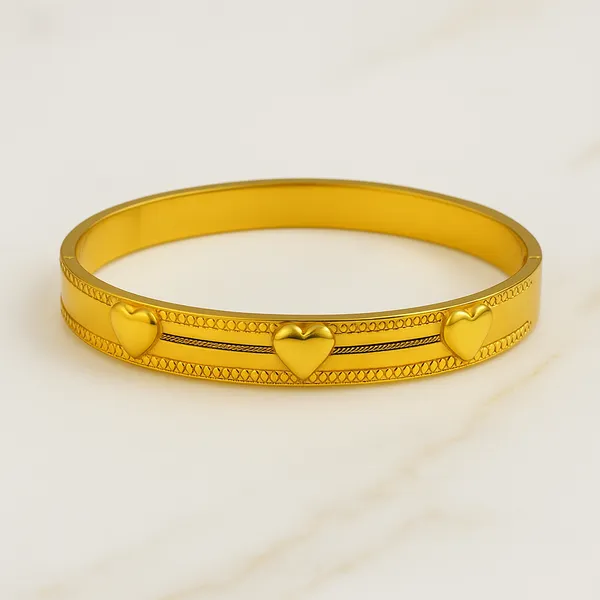 18K_Gold_Plated_Stainless_Steel_Heart_Design_Bracelet_Bangle_|_Anti-Tarnish,_Waterproof