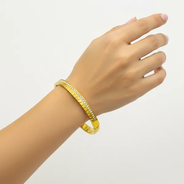 Gold-Plated_Stainless_Steel_Crystal_Line_Bangle_18K_|_Anti-Tarnish,_Waterproof_&_Hypoallergenic