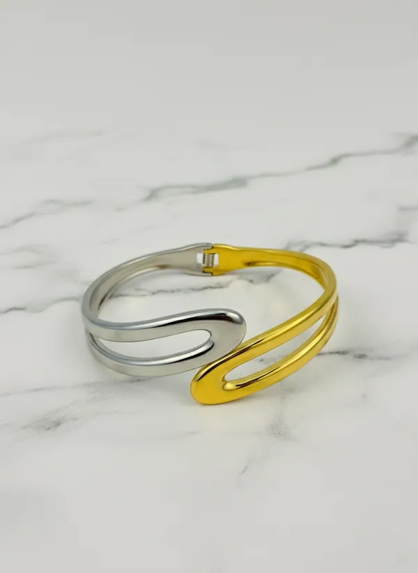 18K_Gold_Plated_Stainless_Steel_Dual-Tone_Bracelet_|_Anti-Tarnish_&_Waterproof