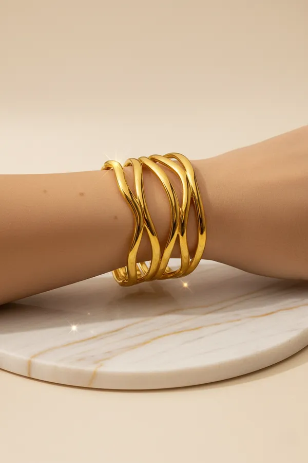 Ziwels_Women’s_18K_Gold-Plated_Wavy_Cuff_Bracelet_–_Lightweight,_Anti-Tarnish,_Waterproof_Statement_Jewellery
