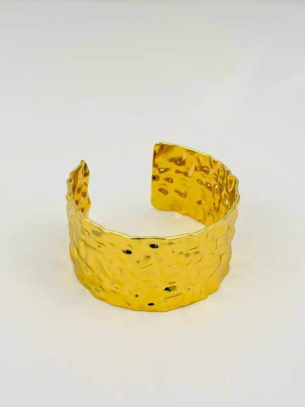 18K_Gold_Plated_Stainless_Steel_Hammered_Cuff_Bracelet_|_Wide_Textured_Band_|_Anti-Tarnish,_Waterproof
