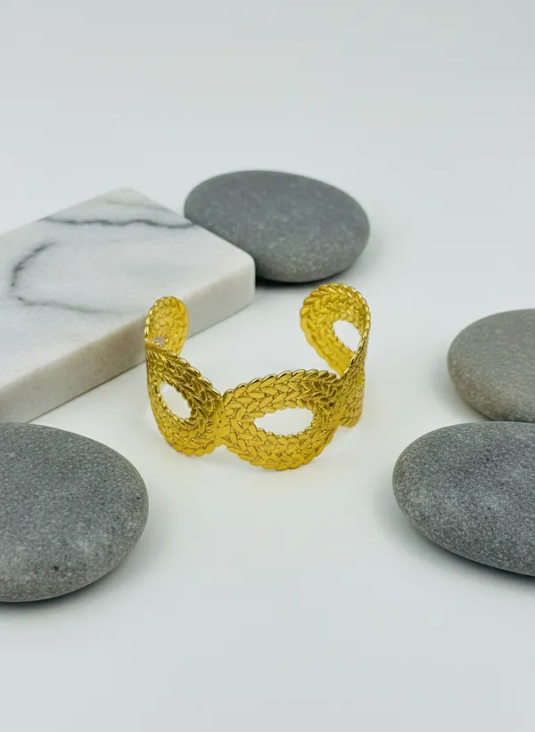 18K_Gold_Plated_Stainless_Steel_Textured_Woven_Cuff_Bracelet_|_Anti-Tarnish_&_Waterproof