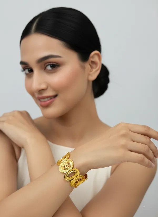 18K_Gold_Plated_Stainless_Steel_Spiral_Swirl_Cuff_Bracelet_|_Anti-Tarnish,_Waterproof_&_Adjustable