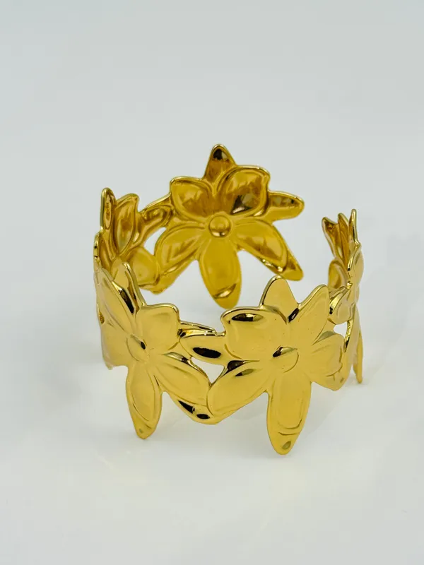 18K_Gold_Plated_Stainless_Steel_Floral_Bloom_Cuff_Bracelet_|_Anti-Tarnish,_Waterproof_&_Adjustable