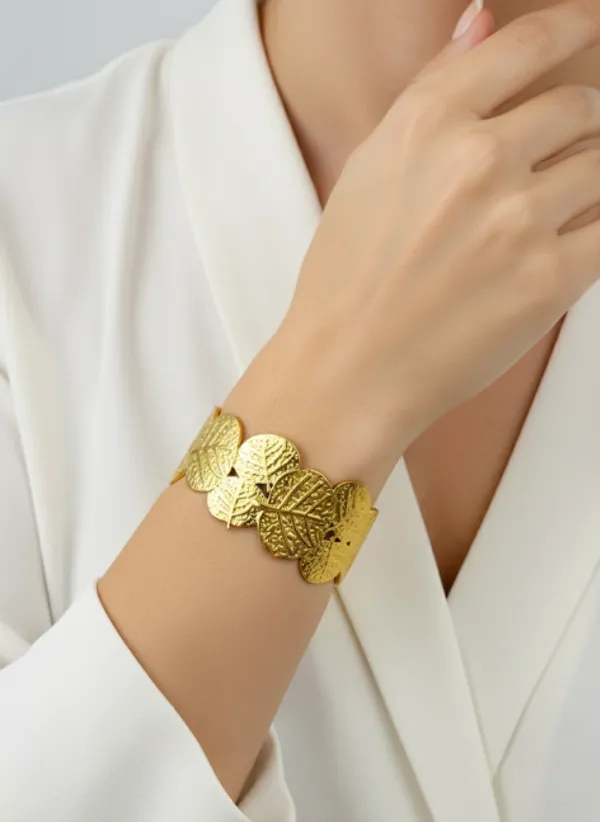 18K_Gold_Plated_Stainless_Steel_Nature_Leaf_Cuff_Bracelet_|_Anti-Tarnish,_Waterproof_&_Adjustable