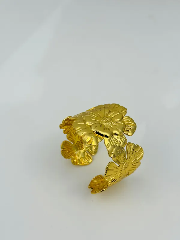 18K_Gold_Plated_Stainless_Steel_Bold_Floral_Cuff_Bracelet_|_Anti-Tarnish,_Waterproof_&_Adjustable