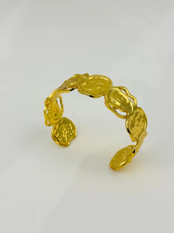 18K_Gold_Plated_Stainless_Steel_Textured_Disc_Cuff_Bracelet_|_Anti-Tarnish,_Waterproof_&_Adjustable
