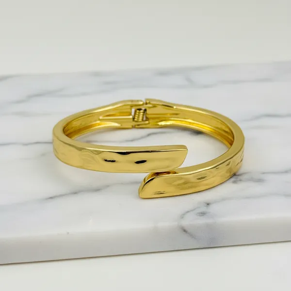 Gold-Plated_Stainless_Steel_Hammered_Open_Bracelet_|_Anti-Tarnish_&_Waterproof
