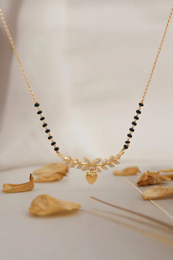 Charvi_-_Gold_Plated_Mangalsutra_Necklace_for_Women