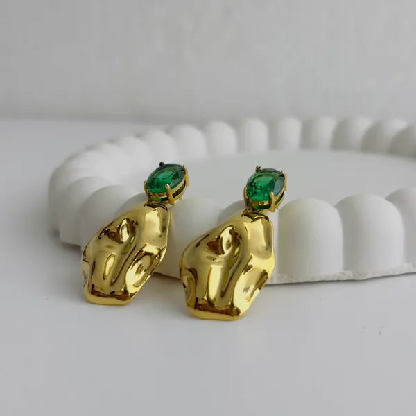 Golden_Emerald_Glow_Sculpted_Earrings_For_Women