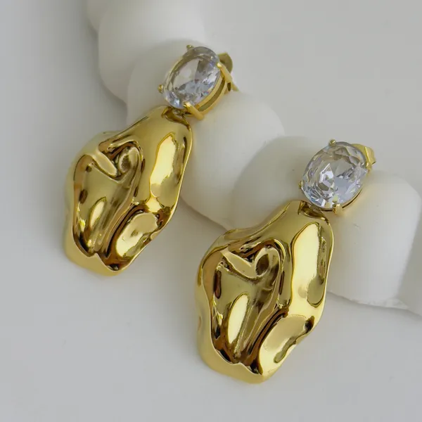 Golden_Aurora_Sculpted_Drop_Earrings_For_Women
