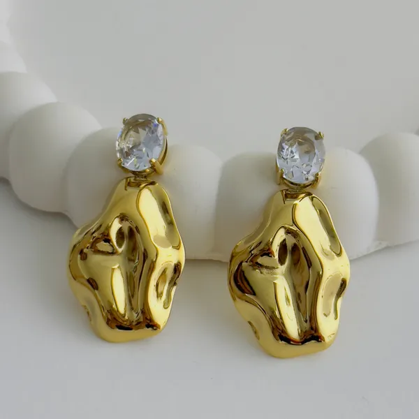 Golden_Aurora_Sculpted_Drop_Earrings_For_Women