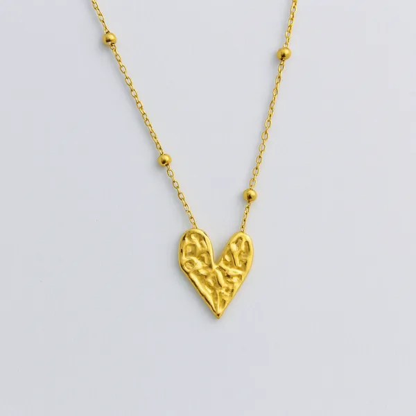 Golden_Textured_Heart_Necklace_For_Women