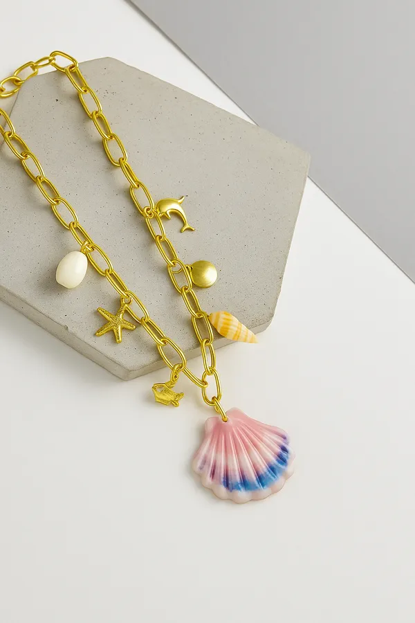 18K_Gold_Plated_Stainless_Steel_Ocean_Charm_Necklace_Chain_With_Seashell,_Starfish_&_Dolphin_Pendants_|_Anti-Tarnish,_Waterproof