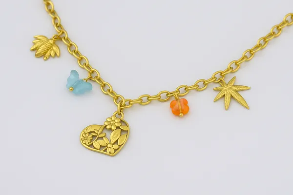 18K_Gold_Plated_Stainless_Steel_Heart_Charm_Necklace_Chain_With_Butterfly,_Bee_&_Floral_Motifs_|_Anti-Tarnish,_Waterproof