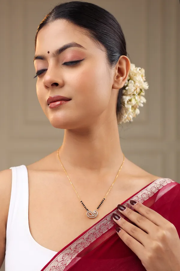 Ridhima_-_Gold_Plated_Mangalsutra_Necklace_for_Women