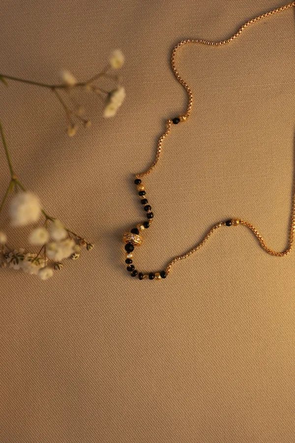 Vanya_-_Gold_Plated_Mangalsutra_Necklace_for_Women
